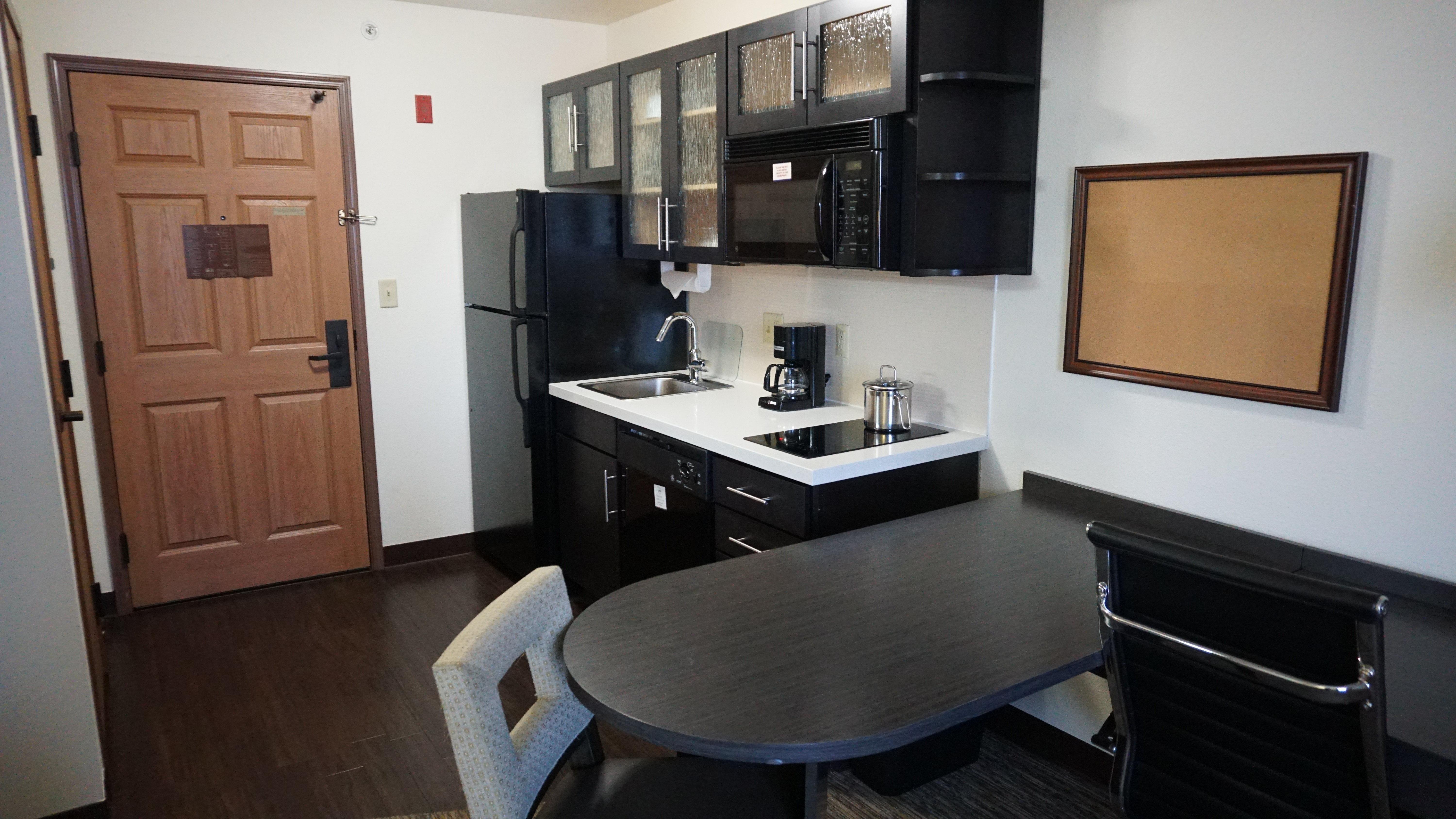 Candlewood Suites Tulsa Broken Arrow Exterior photo