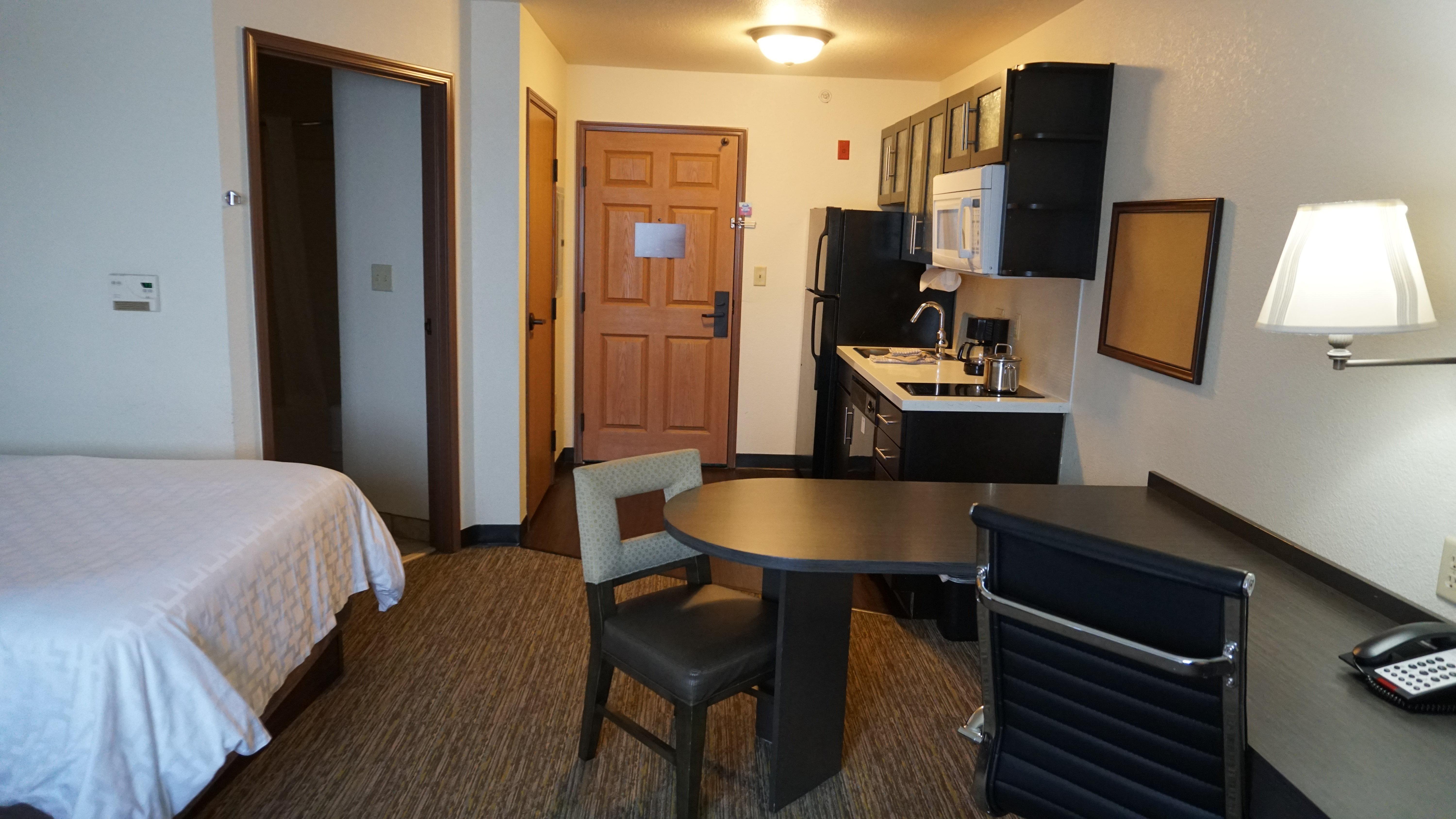 Candlewood Suites Tulsa Broken Arrow Exterior photo