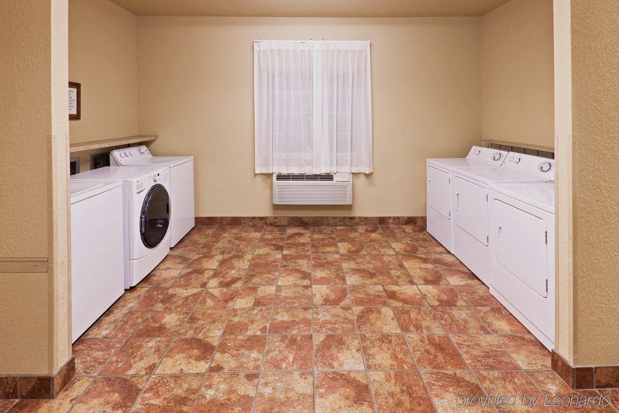 Candlewood Suites Tulsa Broken Arrow Facilities photo