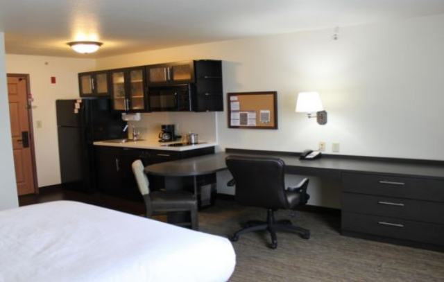 Candlewood Suites Tulsa Broken Arrow Exterior photo